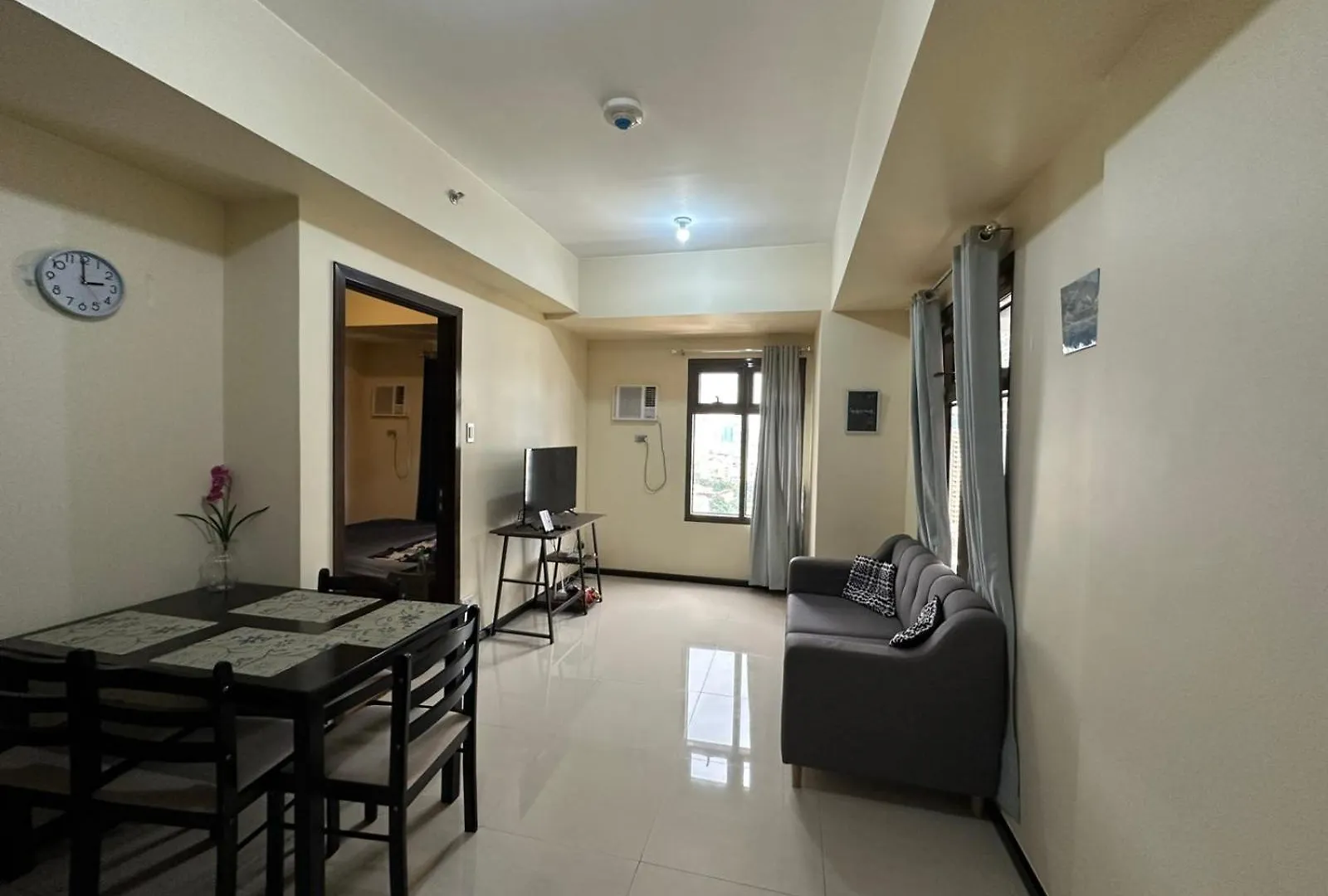 1 Bedroom Staycation Manila Philippines